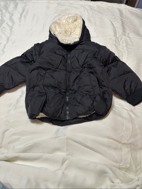 Source Unknown Other - Toddler Black Puffer Jacket with Cream Sherpa Hood